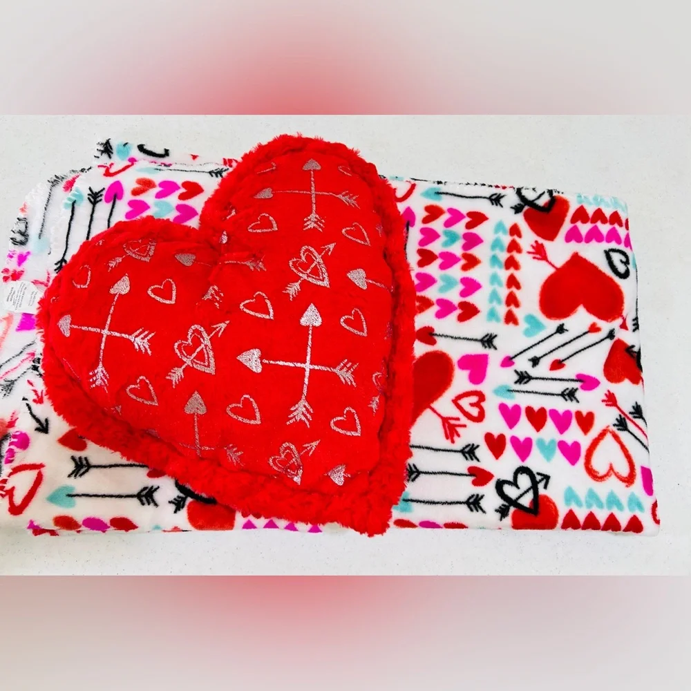 Valentine’s Day Pillow & Blanket